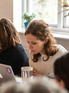 Deelnemers bij elkaar voor de workshop online adverteren