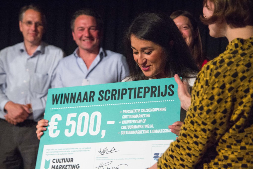 Scriptieprijs winnaar Hassina Bahar 