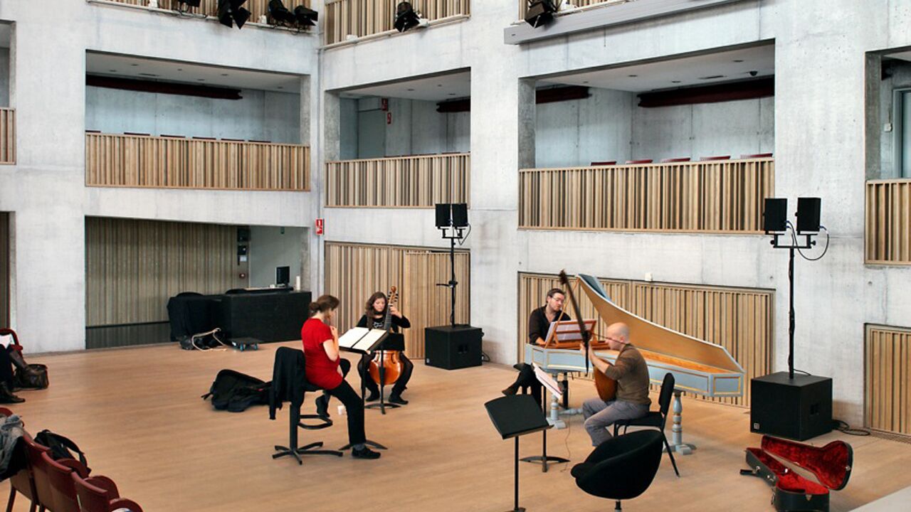 Afbeelding Kamermuziekzaal Brugge door Filip Dujardin