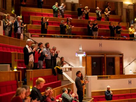 Afbeelding TivoliVredenburg Sfeerfoto Bachvereniging door Juri Hiensch